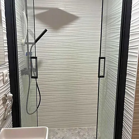 Tang Home-bordeaux Hyper Centre فندق مبيت وإفطار 3*