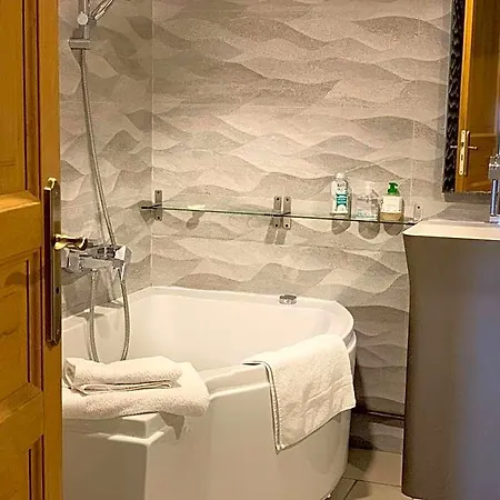 Tang Home-bordeaux Hyper Centre Отель типа 