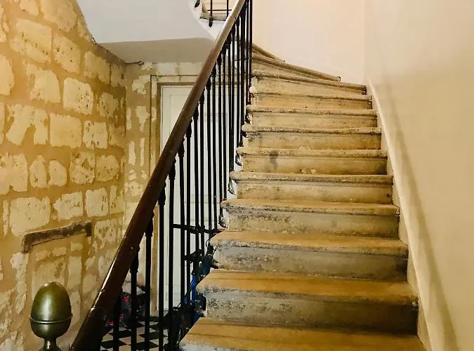 B&B Tang Home-bordeaux Hyper Centre 3*