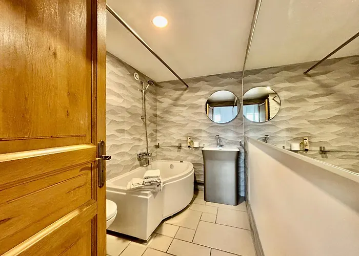 Tang Home-bordeaux Hyper Centre B&B 보르도