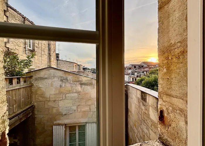 Tang Home-bordeaux Hyper Centre B&B