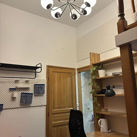 Tang Home-bordeaux Hyper Centre לינה וארוחת בוקר