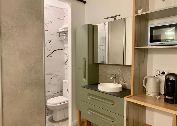 B&B Tang Home-bordeaux Hyper Centre