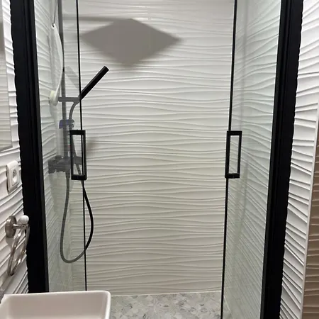 Tang Home-bordeaux Hyper Centre B&B 보르도